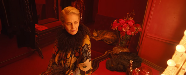 Гаспар Ноэ снял Шарлотту Рэмплинг в новом ролике для Saint Laurent