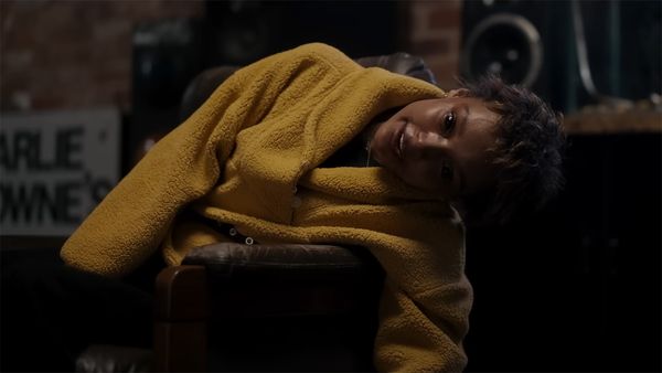 Все страхи зумеров: рецензия на фильм «Два, три, демон, приди!»